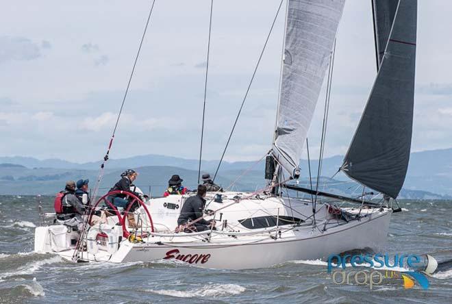 Wayne Koide’s Syney 36 Encore takes Phrf 2 © Erik Simonson www.pressure-drop.us http://www.pressure-drop.us